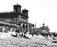 No. Beach Bath House 1901